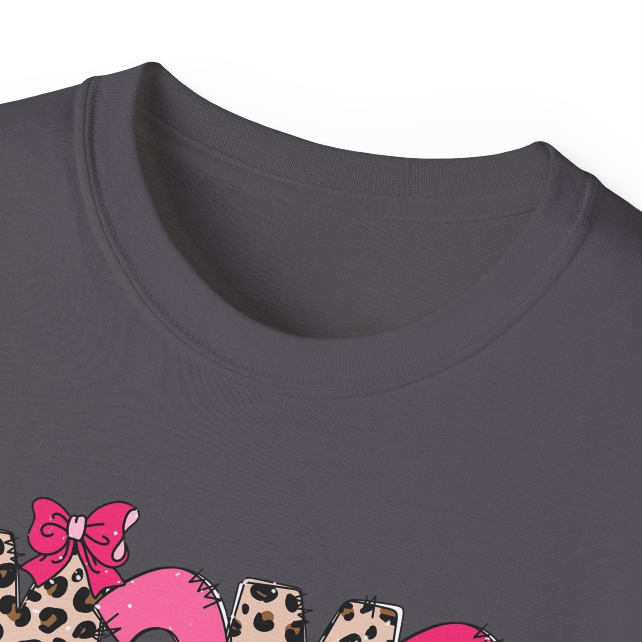 Mama Momma Leopard Pink Graphic Tee — Mother's Day Floral Bow T-Shirt
