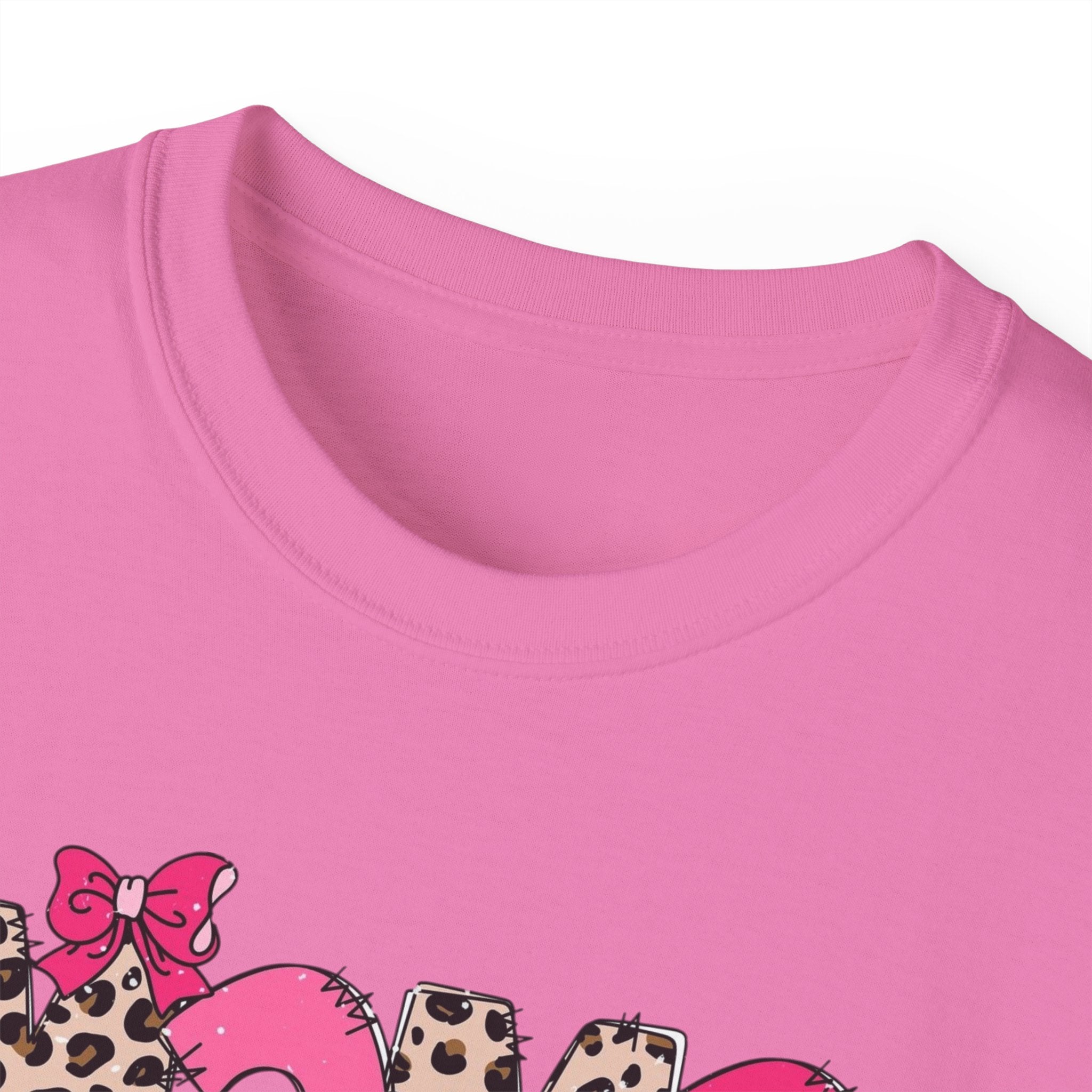 Mama Momma Leopard Pink Graphic Tee — Mother's Day Floral Bow T-Shirt